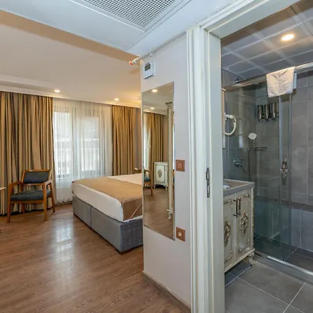 Hotel Almadina 3*