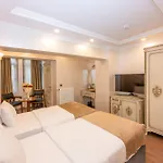 ホテル Almadina 3*