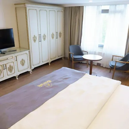 Almadina Otel