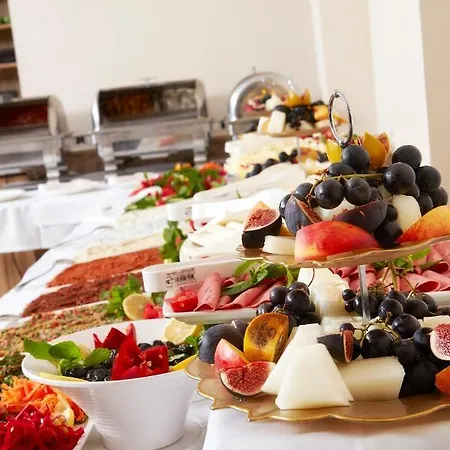 Otel Almadina 3*
