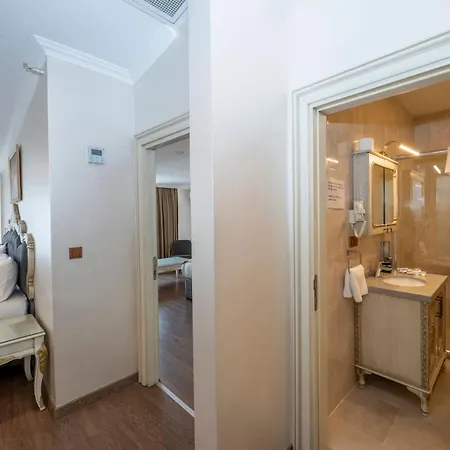Almadina Hotel