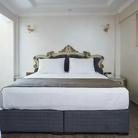 Hotell Almadina
