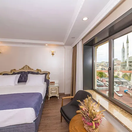 Almadina Istanbulská provincie