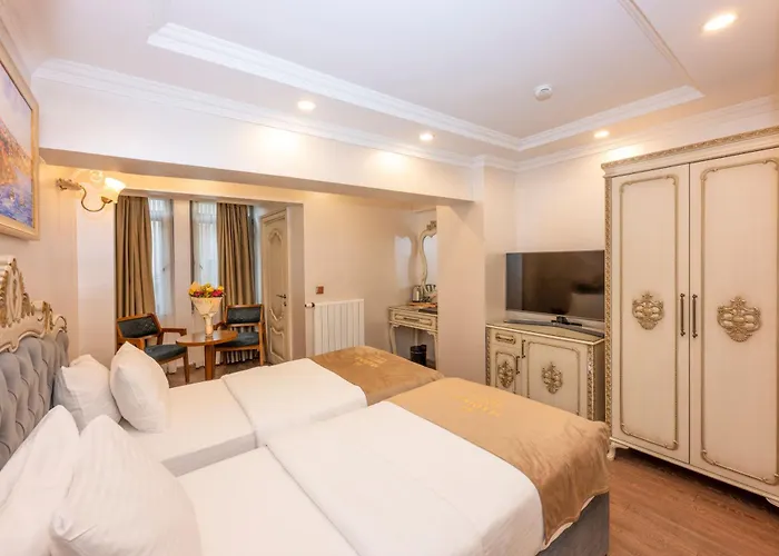 מלון Almadina 3*