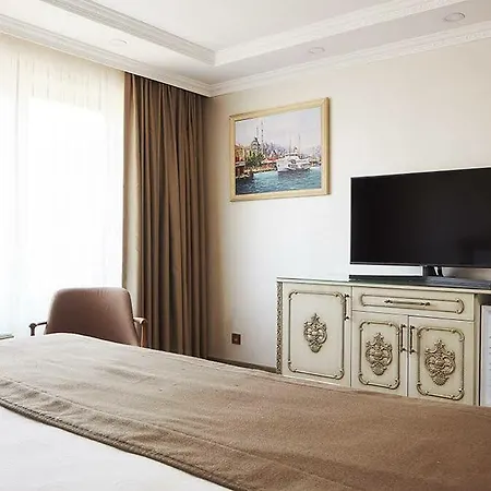 Otel Almadina 3*